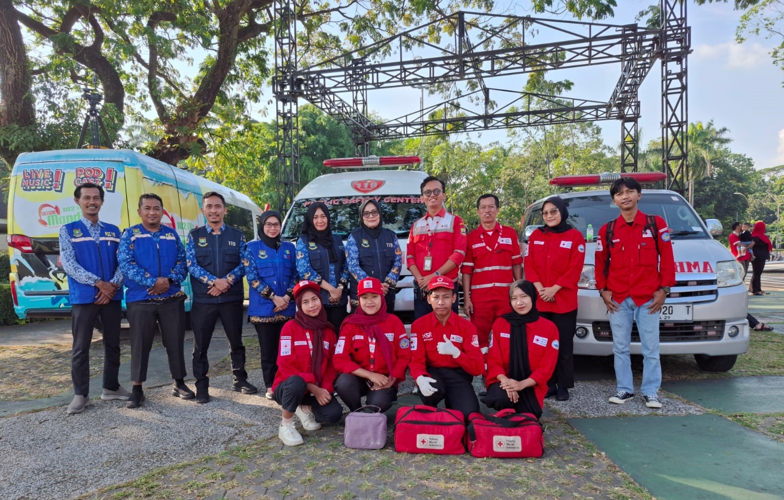 PMI Kota Cilegon Sigap Tangani Peserta Upacara HUT ke-80 RI yang Alami Gangguan Kesehatan